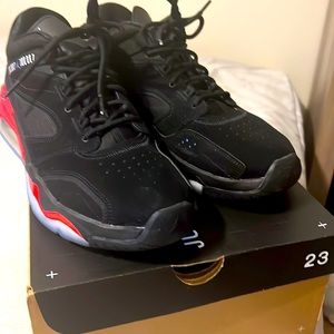 Jordan point lane sz 11 worn just a handful of times super clean and fresh